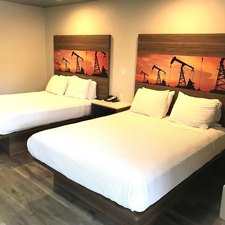 Hyland Inn Брея Экстерьер фото