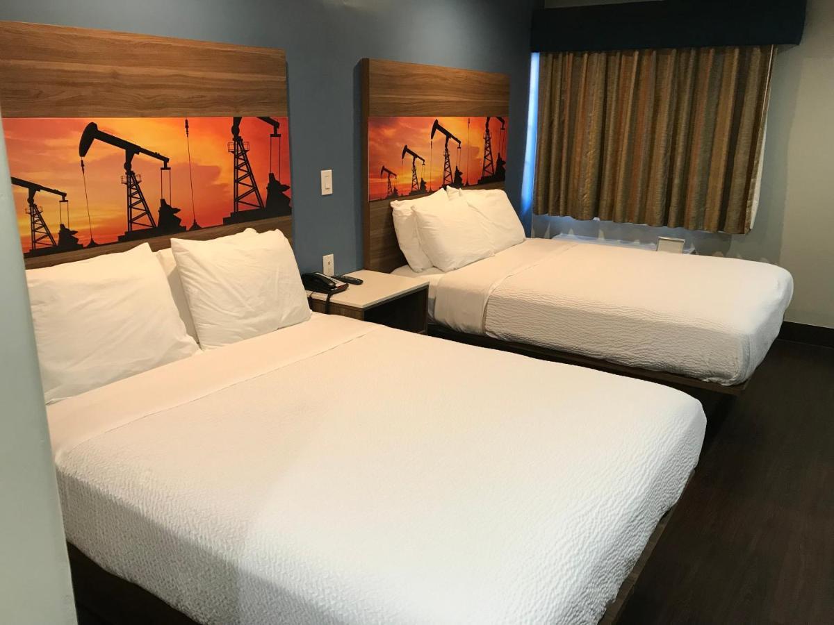 Hyland Inn Брея Экстерьер фото